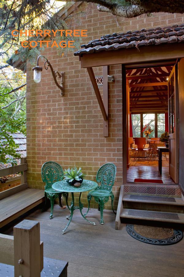 Crafers Cottages Adelaide Room photo