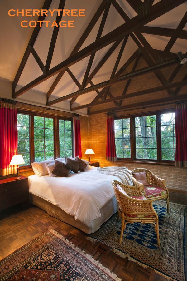 Crafers Cottages Adelaide Room photo